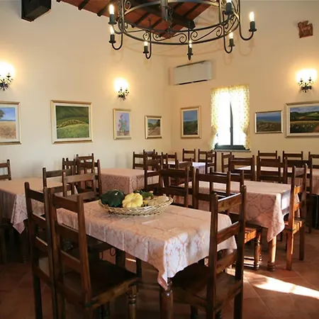 Agriturismo Toscanella Монтебелло